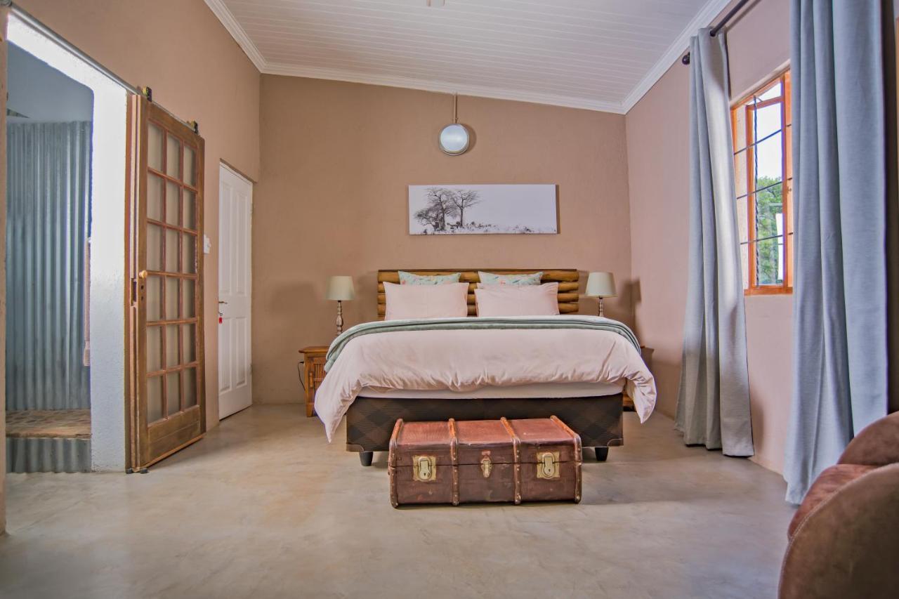 Caracal Lodge Alkmaar Extérieur photo
