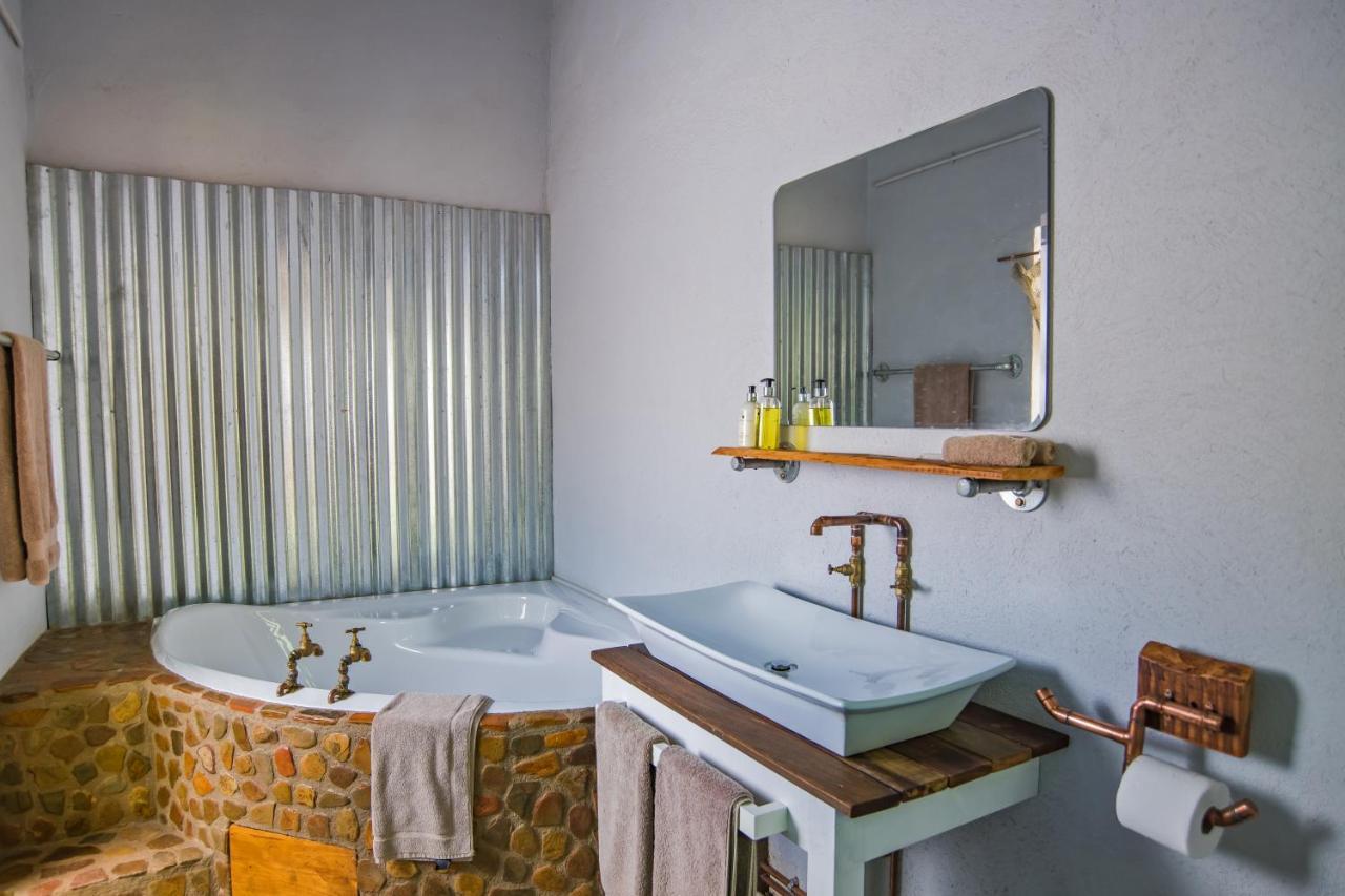 Caracal Lodge Alkmaar Extérieur photo